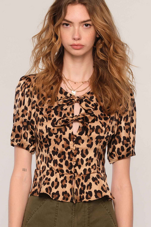 LEOPARD PEPLUM TOP