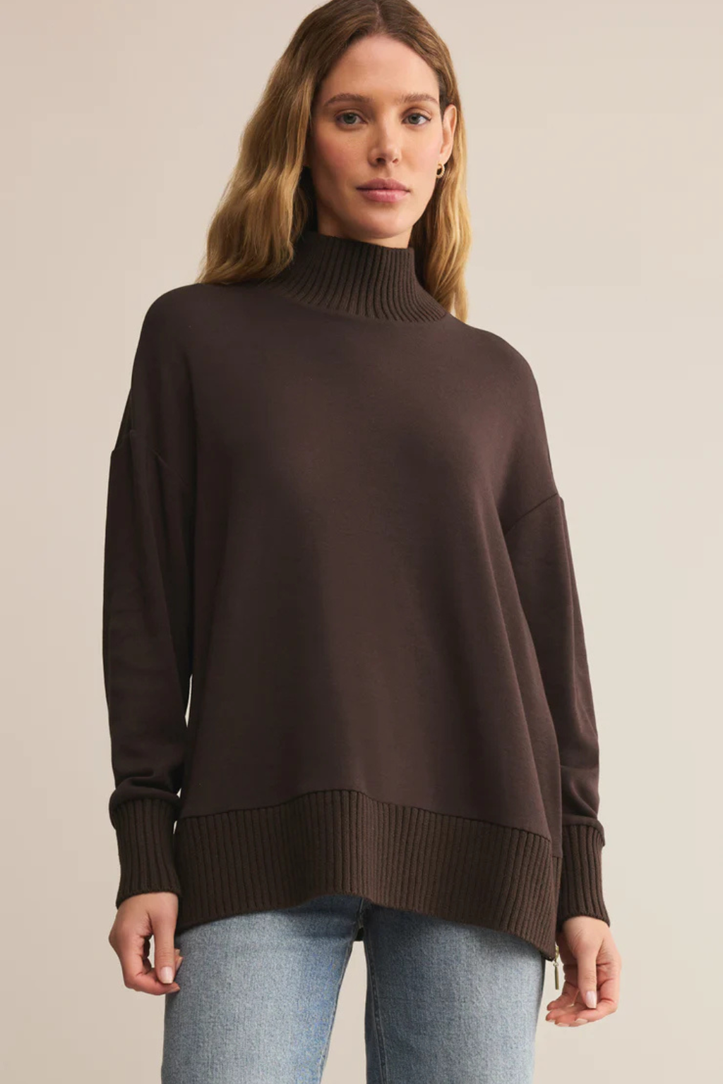 MOCK NECK SWEATSHIRT