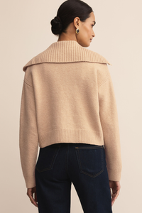 LARGE COLLAR CARDIGAN