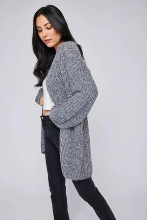 YARN KNIT CARDIGAN