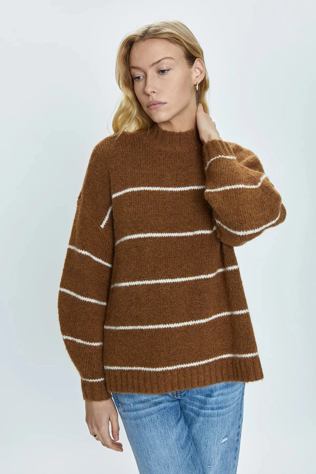 MOCK NECK SWEATER