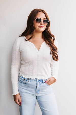 POINTELLE V-NECK TEE