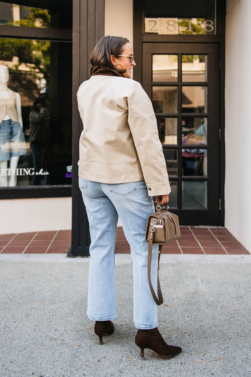 CONTRAST COLLAR BARN JACKET