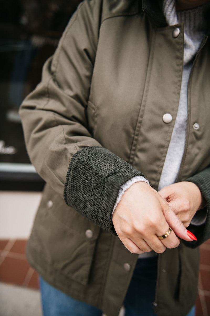 CORDUROY DETAIL BARN JACKET