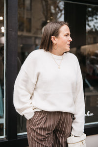 OVERSIZED CREWNECK SWEATER