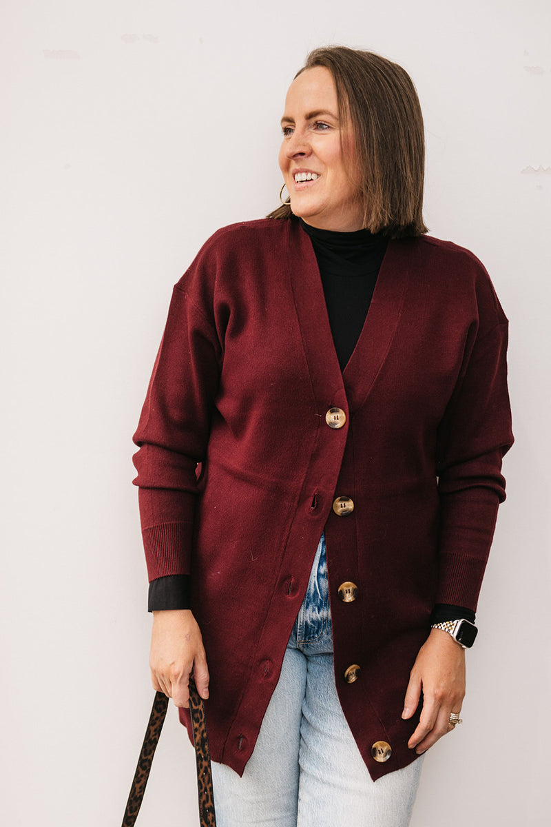 LONG V-NECK CARDIGAN