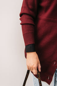 LONG V-NECK CARDIGAN