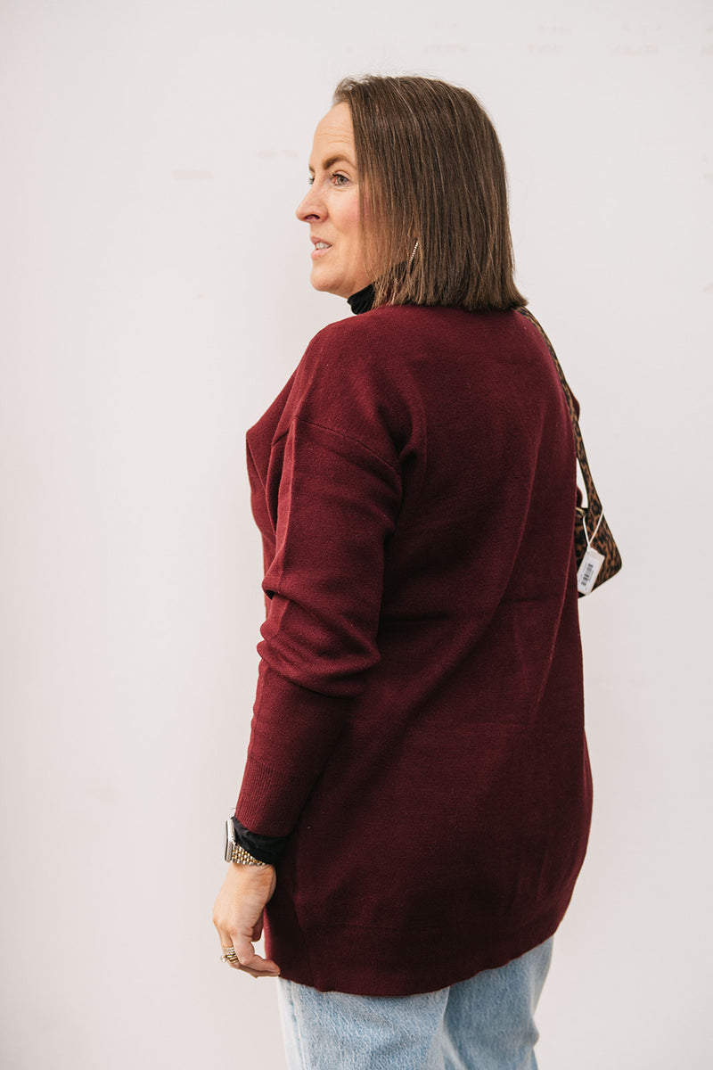 LONG V-NECK CARDIGAN