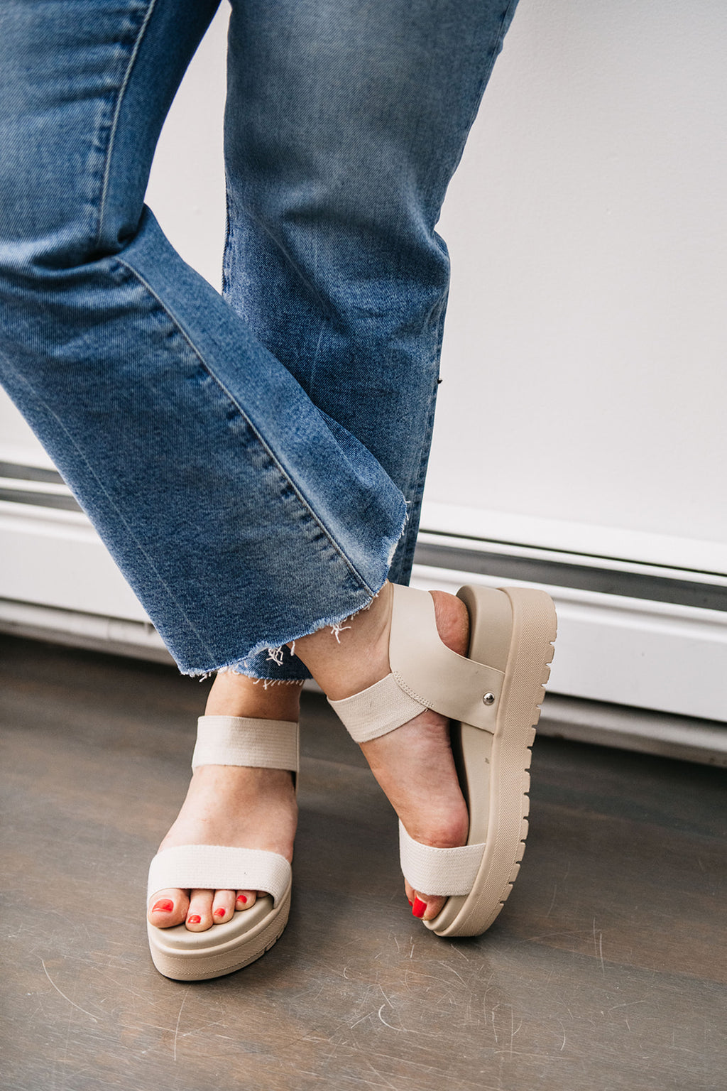 JUNIA PLATFORM SANDAL