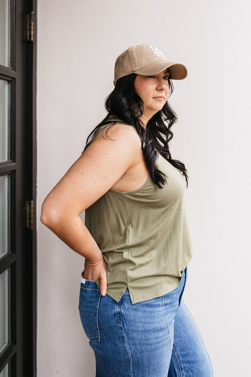 HIGH NECK TANK