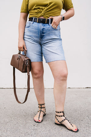 KAYLEE HIGH RISE PINCHED STRAIGHT SHORT