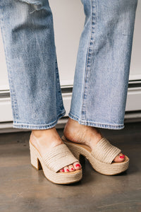 TRIPPY PLATFORM SANDAL