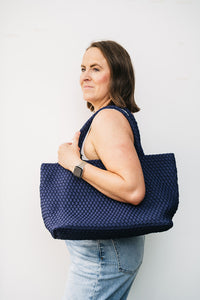LARGE WOVEN TOTE