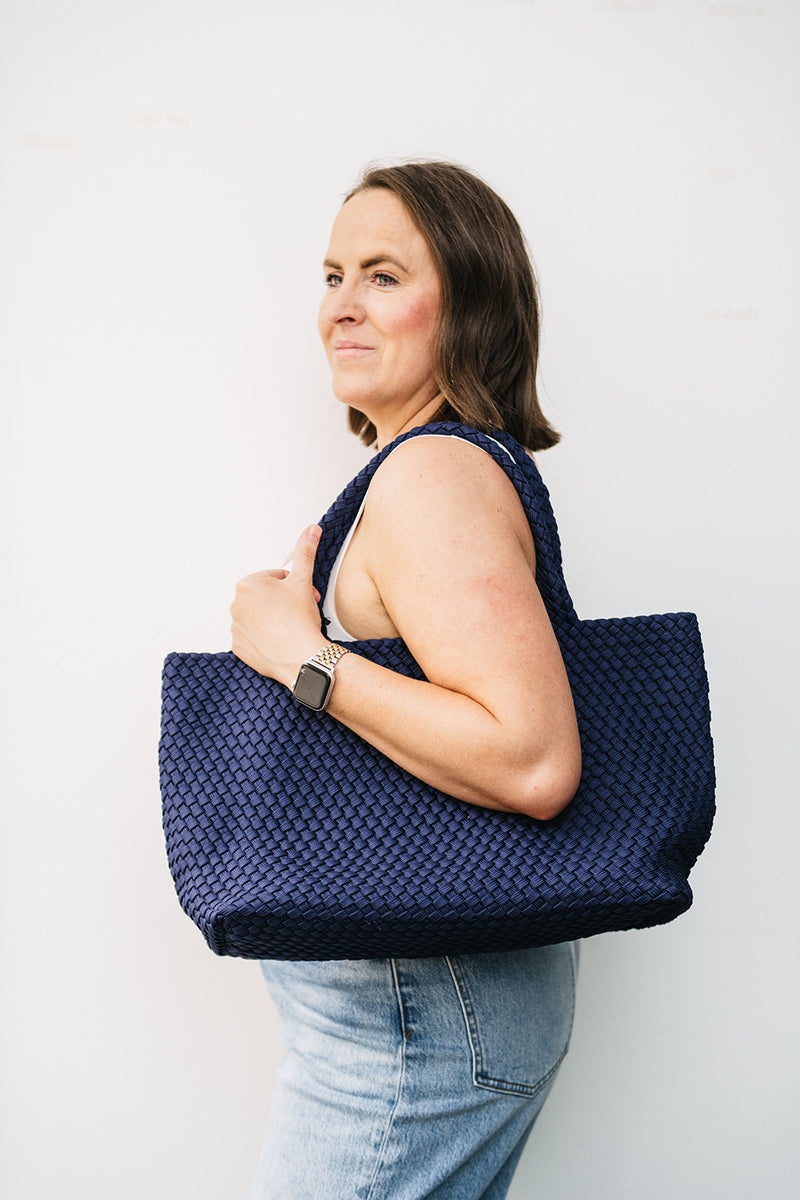 LARGE WOVEN TOTE