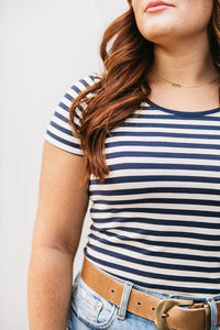 STRIPE SCOOP NECK TEE