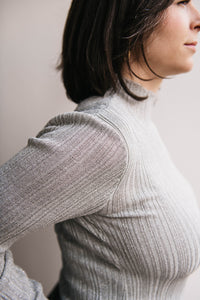 MOCKNECK SHIMMER TOP