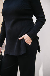 RIBBED SWEATER PANTS