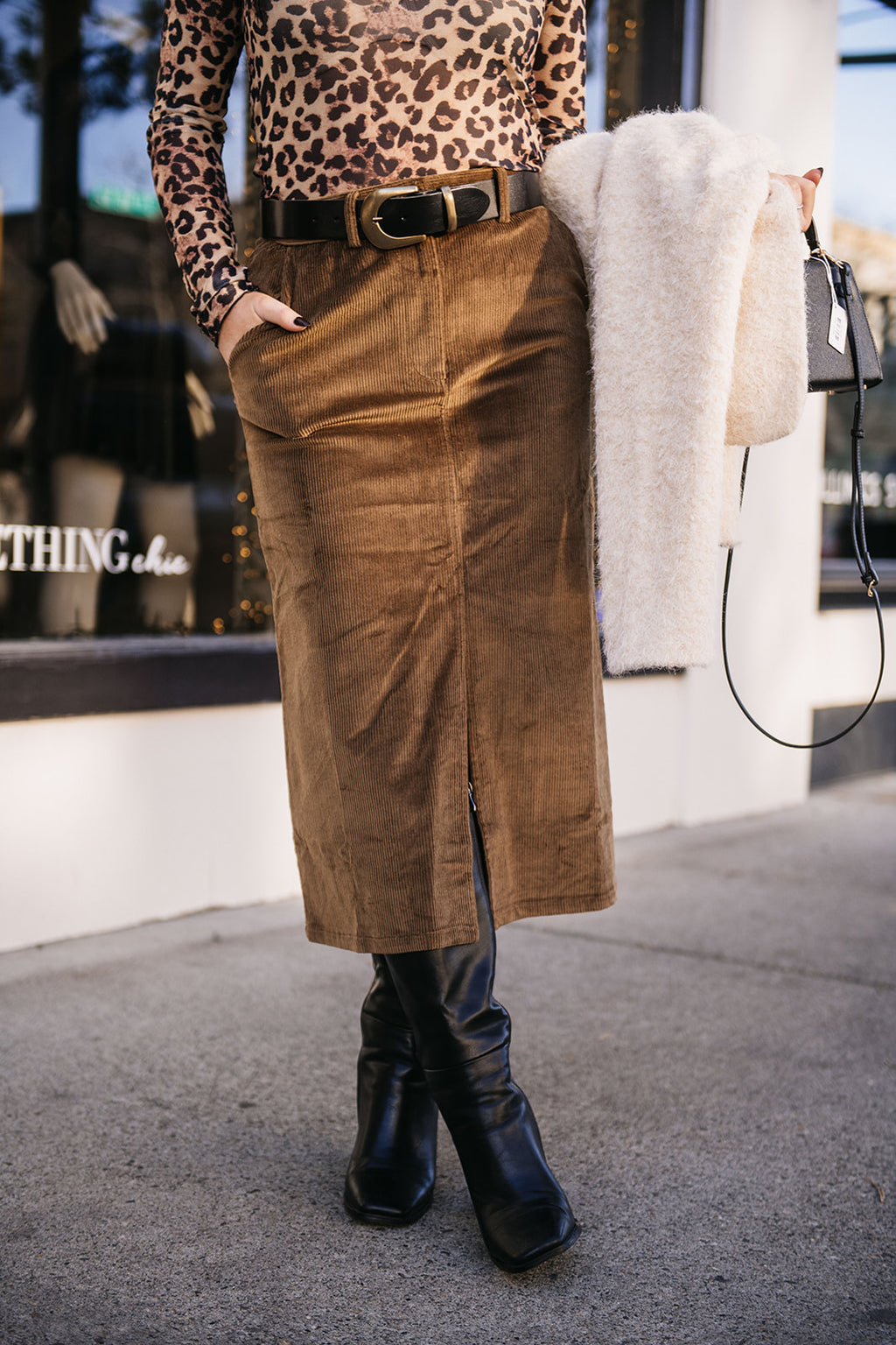 CORDUROY MIDI SKIRT
