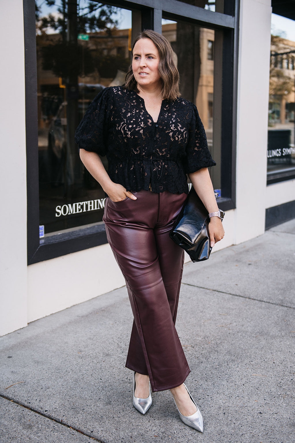 CINCHED WAIST LACE TOP