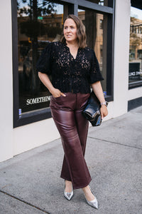 CINCHED WAIST LACE TOP