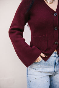 AERON V-NECK CARDIGAN SWEATER
