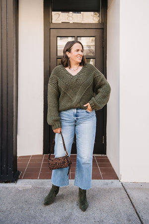 CHUNKY V-NECK SWEATER