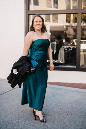 SLEEVELESS SATIN DRESS