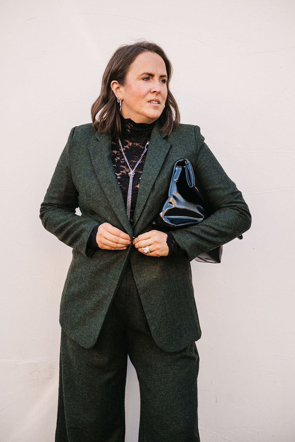 SINGLE BUTTON BLAZER