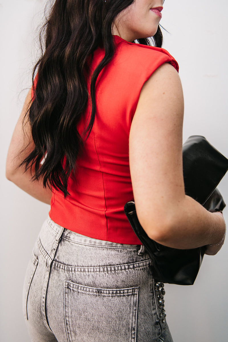 BOW FRONT SLEEVELESS TOP