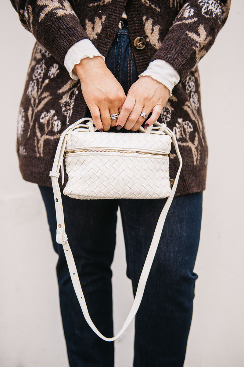 WOVEN CROSSBODY BAG