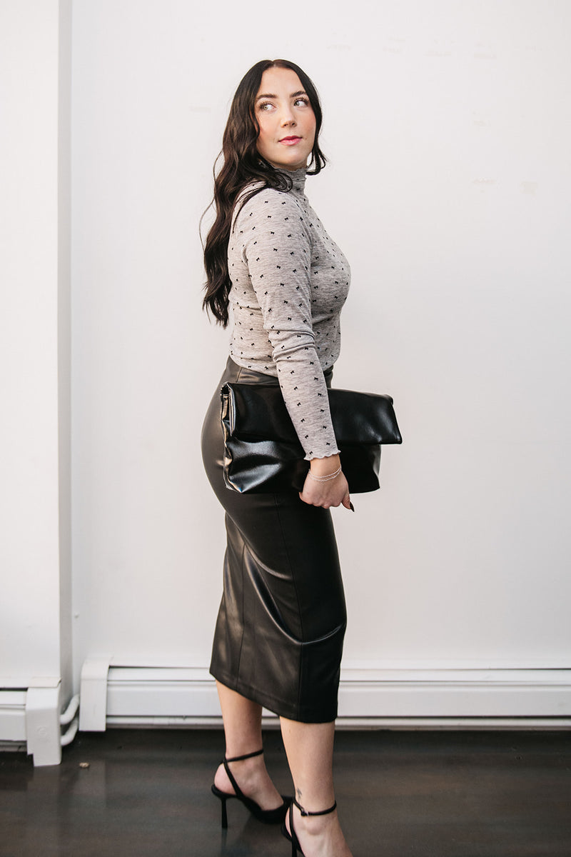 TINY BOW MOCK NECK TOP