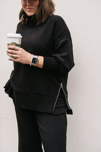 SOFT KNIT SWEATSHIRT