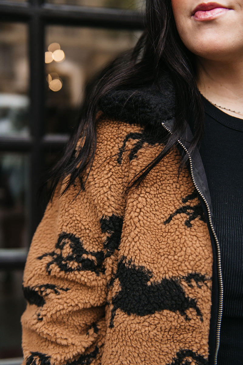 SHERPA HORSE JACKET