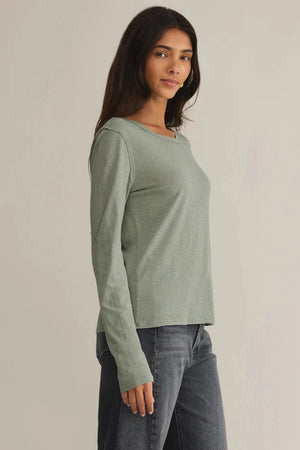 LONG SLEEVE T-SHIRT