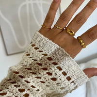 KNOTTED RING