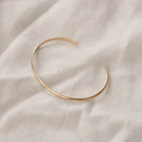 LUSTER ROUNDED CUFF BRACELET