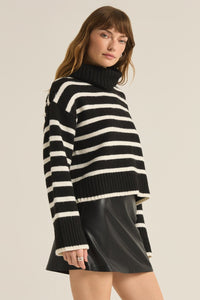 STRIPE TURTLENECK SWEATER